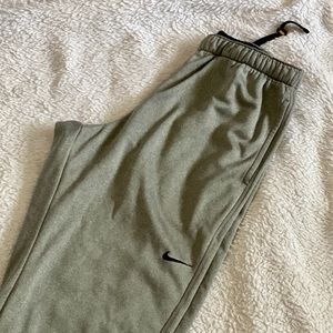 Nike Therma-Fit Sweatpants